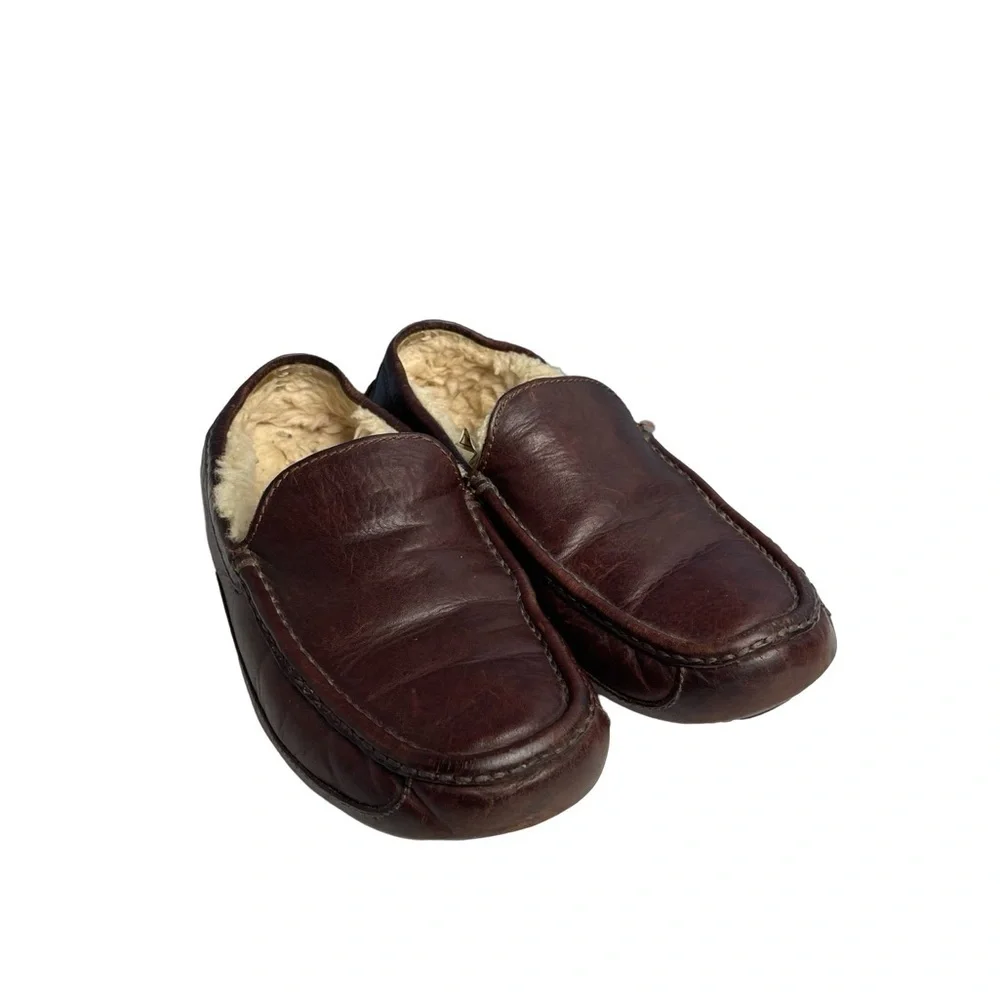 UGG men Ascot brown leather Sherpa loafer driving slipper size 11 rubber sole